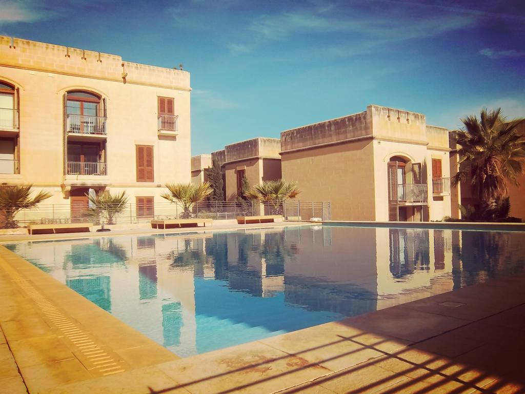 Luxury Apartment - Fort Chambray Ghajnsielem Exterior foto